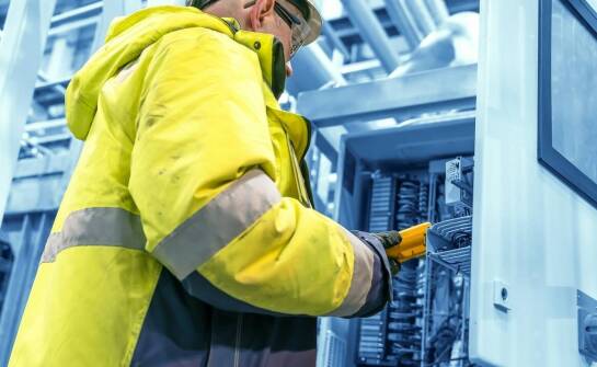 Jak serwis głębinowych pomp wpływa na ich efektywność energetyczną?