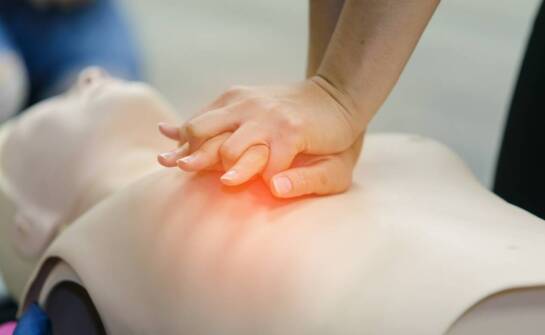 Znaczenie małych grup w nauce krążeniowo-oddechowej resuscytacji