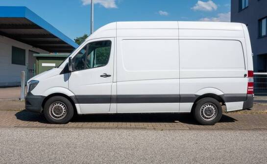 Wygodna sprzedaż dostawczych samochodów w skupie aut