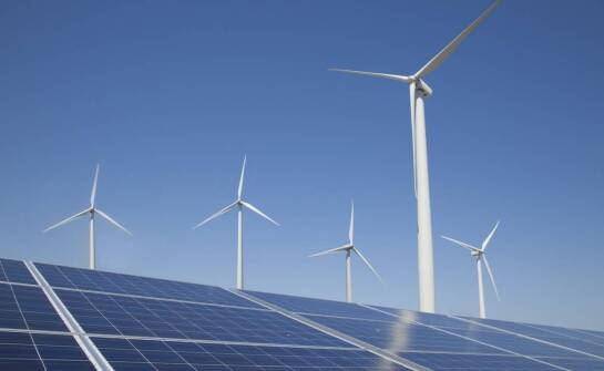 Jak energetyczne projekty wpływają na rozwój inwestycji w OZE?