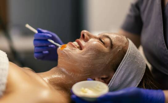 Jakie są zalety podyplomowych studiów z kosmetologii?