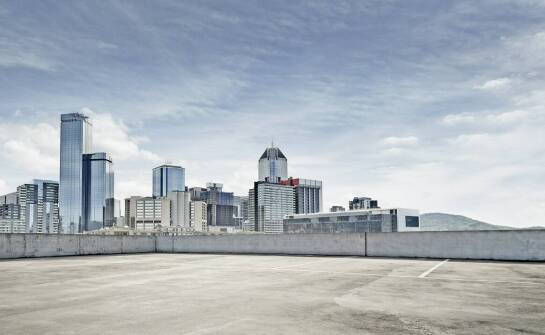 Jakie są kluczowe czynniki sukcesu przy wdrażaniu zakazu zatrzymywania?