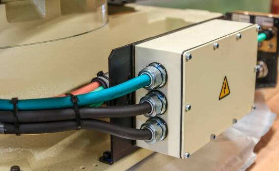 Jak wymiana czujników wpływa na funkcjonalność elektrowrzecion?