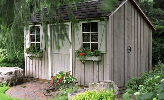 Zastosowanie i zalety narzędziowych domków w ogrodzie