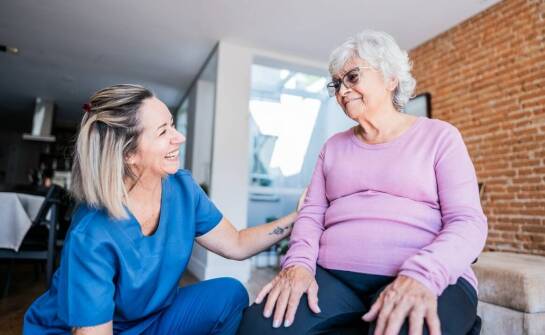 Jak profesjonalna pielęgniarska opieka wpływa na komfort mieszkańców?