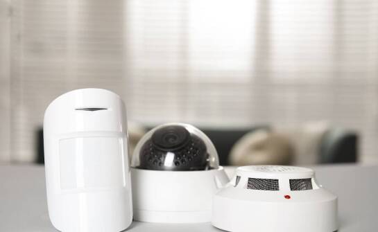 Jak wibracyjne czujki współpracują z aktywnymi barierami?