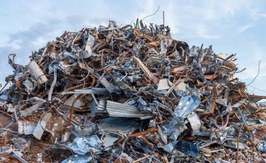 Jak efektywnie zarządzać sprzedażą metali kolorowych do skupu?