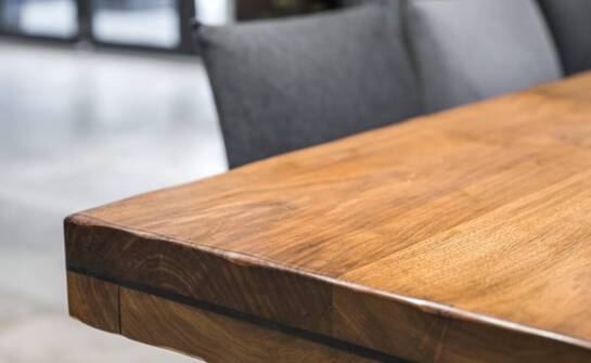Meble z drewna litego - ekologia i styl w jednym