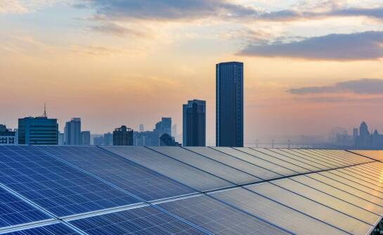 Wpływ odnawialnych źródeł energii na środowisko i gospodarkę