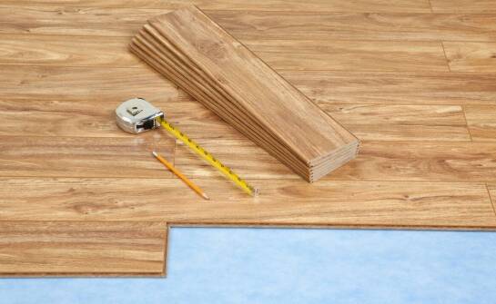 Jak przygotować pomieszczenie do układania podłogi?