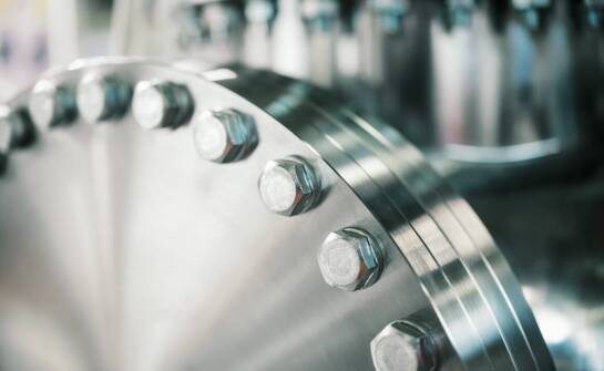 Jak podkładki Nord-Lock wspierają procesy montażowe w przemyśle gazowym?