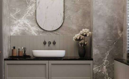 Ciepłe plisy okienne – jak stworzyć przytulne wnętrze?