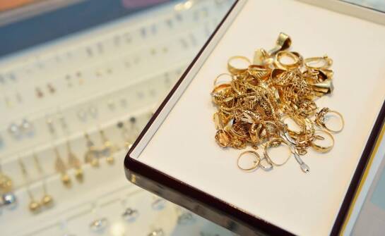 Jak wybrać odpowiednie złote uszka do swoich jubilerskich projektów?