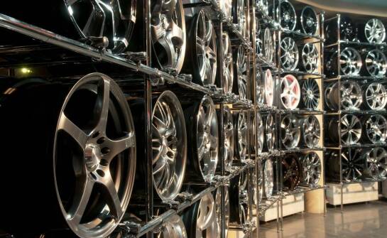 Czy warto inwestować w nowe alufelgi do Citroena Berlingo? Zalety i wady.