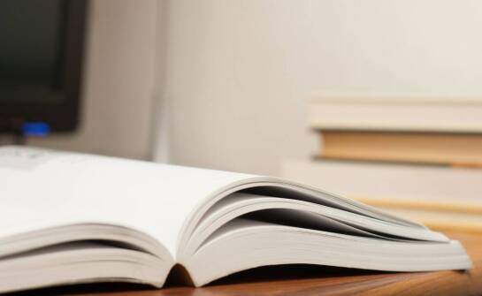 Jakie wartości promuje Katarzyna Świątkowska w swoich książkach?