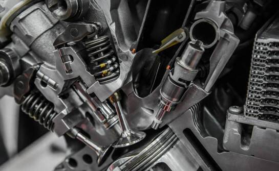 Jakie są kluczowe funkcje zaworu EGR w silniku w Ducato 2.3?