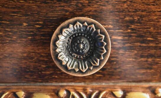 Jak fornir odmieni Twoje meble stare?