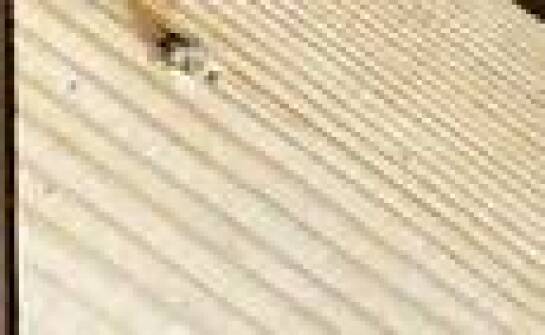 Zalety wkręcania pod kątem 45° przy budowie drewnianych tarasów