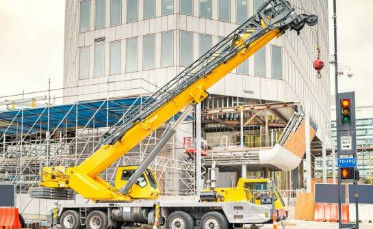 Jak elastyczność oferty wynajmu wpływa na realizację budowlanych projektów?