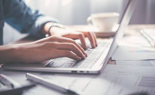 Ewidencjonowanie czasu pracy a zgodność z przepisami – kluczowe aspekty