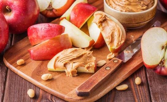 Dlaczego masło z arachidowych orzechów to idealny składnik diety wegetariańskiej?