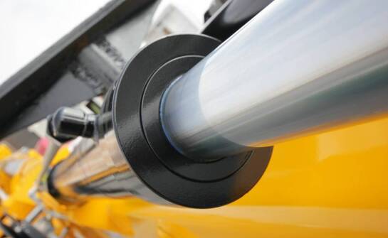 Siłownik przyczepy a precyzja podnoszenia i kiprowania