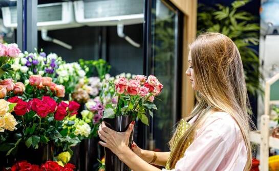 Nowoczesne automaty vendingowe jako alternatywa dla tradycyjnych kwiaciarni.