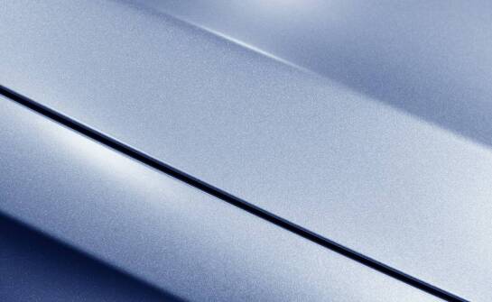 Jak przygotowanie powierzchni wpływa na jakość lakierniczej powłoki?