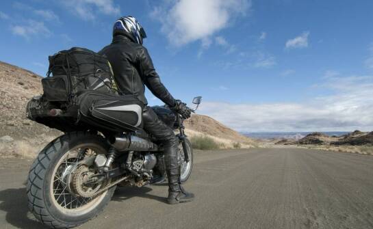 Klasyczne motocyklowe jeansy: styl i bezpieczeństwo w jednym
