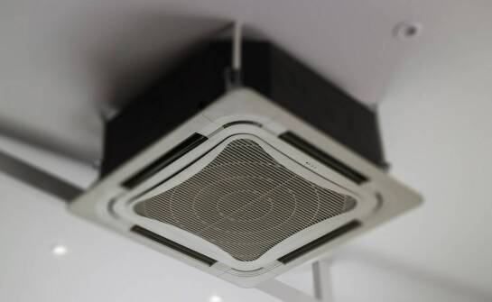 Kluczowe aspekty projektowania energooszczędnych chłodniczych urządzeń