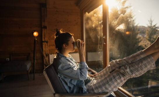 Zalety wyboru nocnej odzieży z naturalnych materiałów