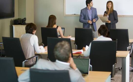 Jak kursy dla inspektora ppoż wspierają rozwój zawodowy pracowników?