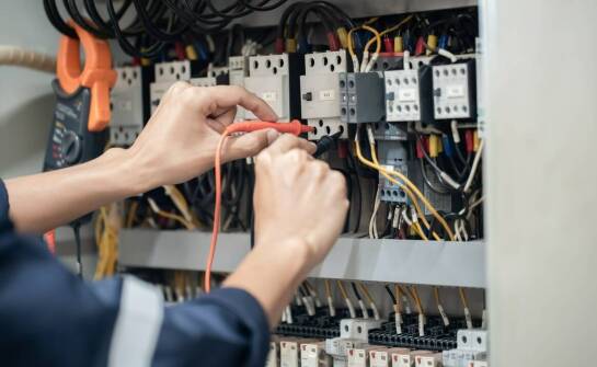 Jakie wyzwania wiążą się z instalacją miedzianego przewodu 10 mm?