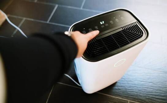 Jakie czynniki należy uwzględnić przy wyborze miejsca do montażu przenośnej klimatyzacji?