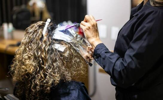 Czy farby bez amoniaku do włosów są równie skuteczne jak tradycyjne?