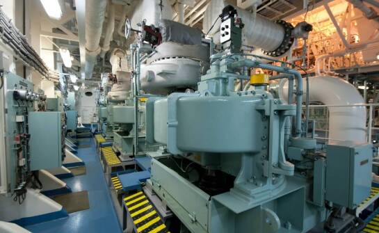 Porównanie wynajmu śrubowych sprężarek z innymi kompresyjnymi rozwiązaniami