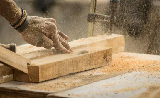 Kluczowe kroki w procesie obcinania harmonijkowych drzwi dla optymalnej funkcjonalności