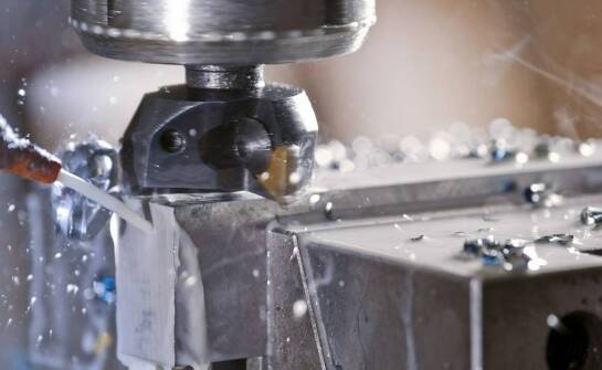 Rola technologii CNC w precyzyjnym toczeniu i frezowaniu