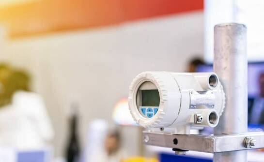 Precyzyjna kontrola procesów produkcyjnych z użyciem ultradźwiękowej technologii