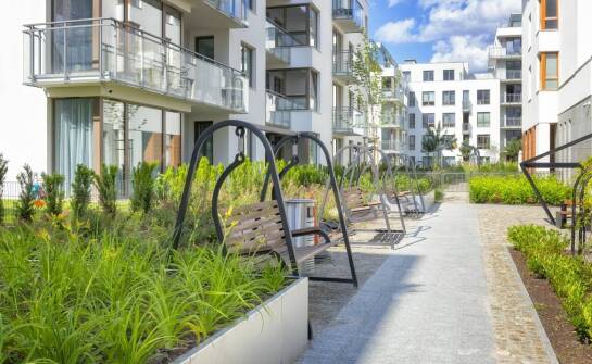 Przykłady skutecznych rozwiązań dla małej retencji w urbanistyce.