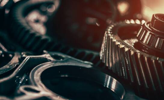 Jakie technologie wspierają działanie przeciągarki do wielowypustów?