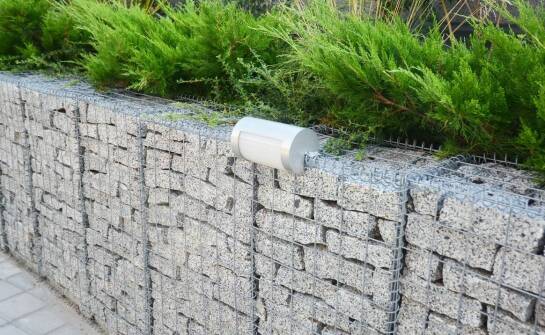 Jakie czynniki wpływają na trwałość gabionowych koszy?