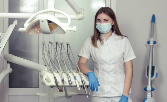 Czy istnieją przeciwwskazania do wykonania zębów piaskowania?