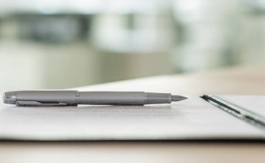 Jakie są najważniejsze kwestie prawne przy zakupie komercyjnych nieruchomości?