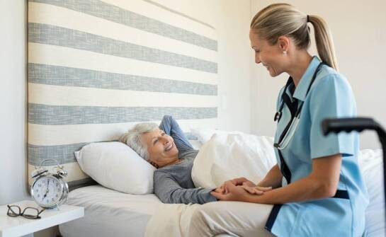 Najczęstsze zadania medycznego opiekuna w domach opieki