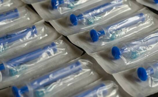 Jak projektowanie technicznych detali wpływa na funkcjonalność opakowań z tworzyw sztucznych?