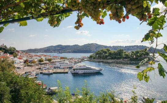 Sekrety udogodnień miejskich na Riwierze Egejskiej z mapą