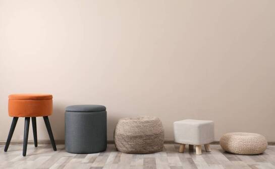 Jakie są zalety używania kolorowej skóry owczej w przestrzeniach rekreacyjnych?