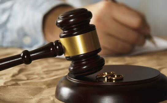 Wpływ rozwodu na podział majątku – kluczowe informacje od prawnika