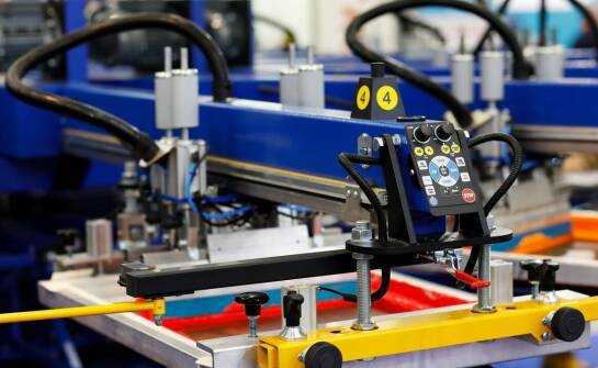 Jak utrata wartości wpływa na wycenę urządzeń i maszyn?